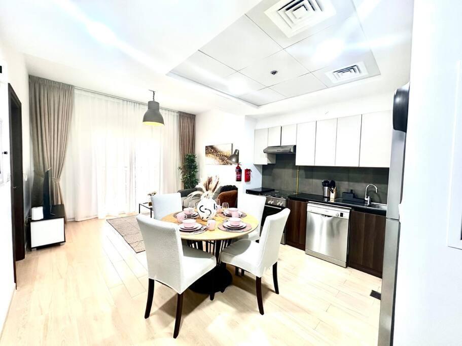 Pool View 1bedroom In Remraam, Al Ramth 11 Apartment Dubai