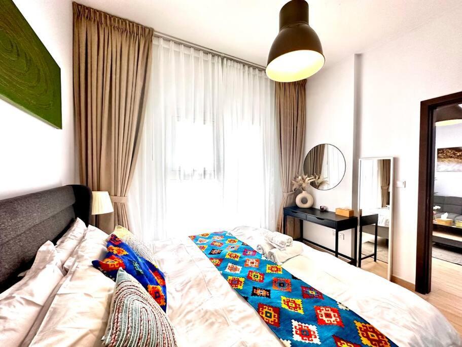 Pool View 1bedroom In Remraam, Al Ramth 11 Apartment Dubai